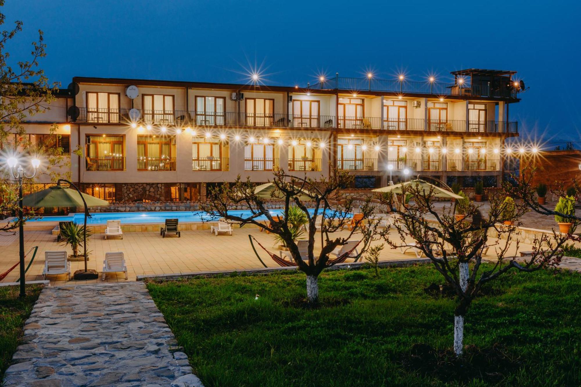Hotel & Wine Cellar Arge Telavi Exterior foto